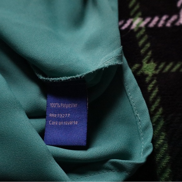 Apt. 9 Teal Sleeveless Blouse - Picture 5 of 7